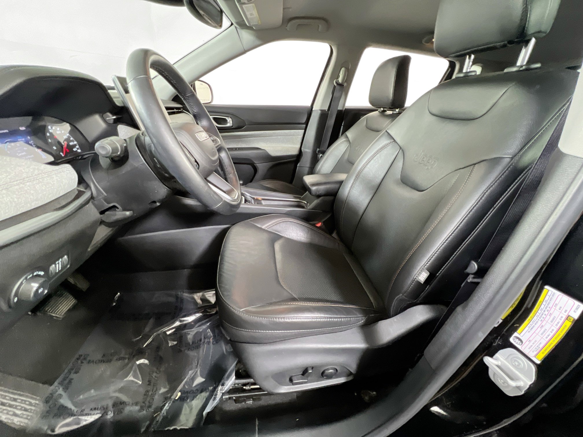 Used 2022 Jeep Compass Latitude AWD/4WD image 19