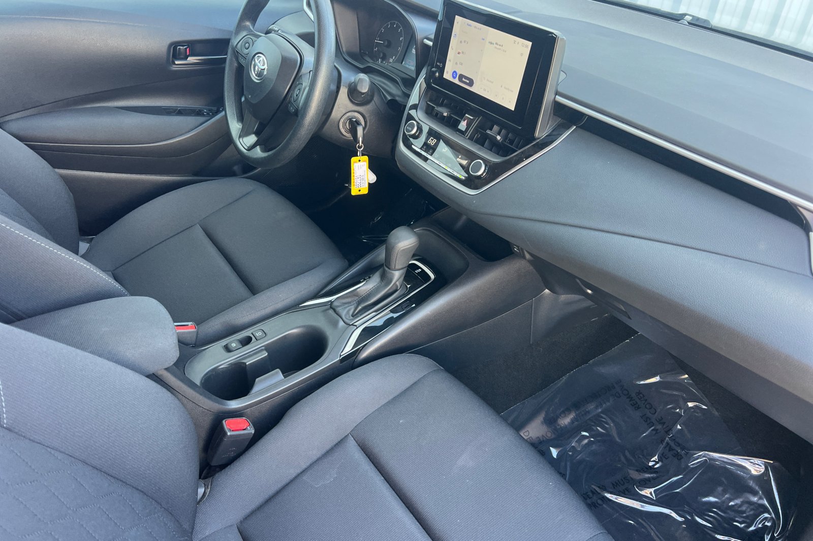 Used 2025 Toyota Corolla LE FWD image 17