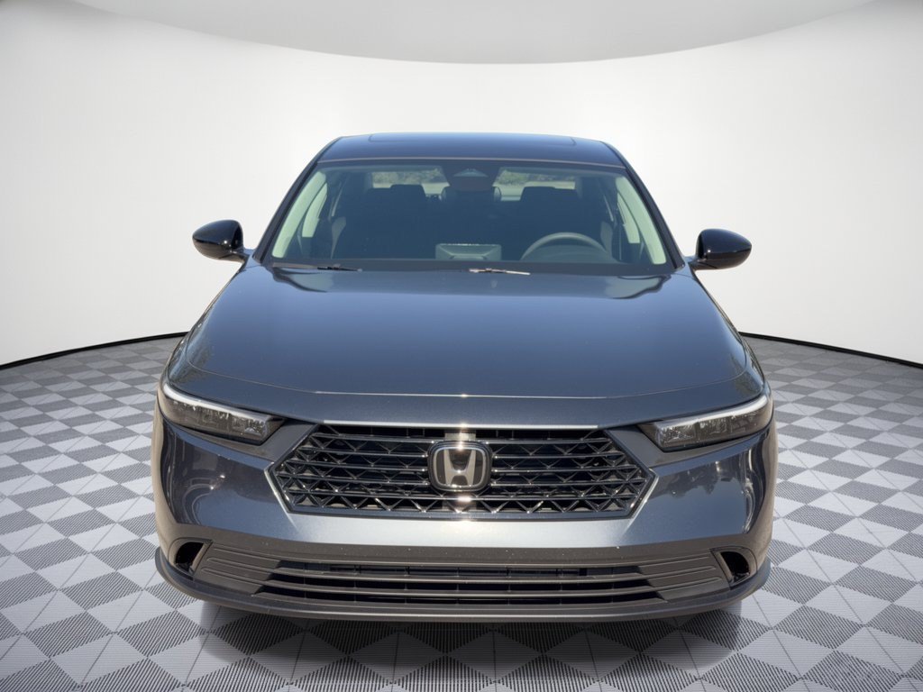 Used 2025 Honda Accord SE image 6