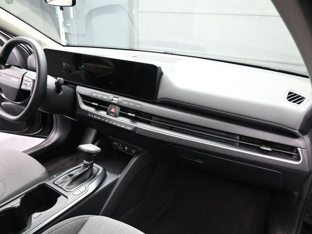 Used 2025 Kia K4 LXS image 27