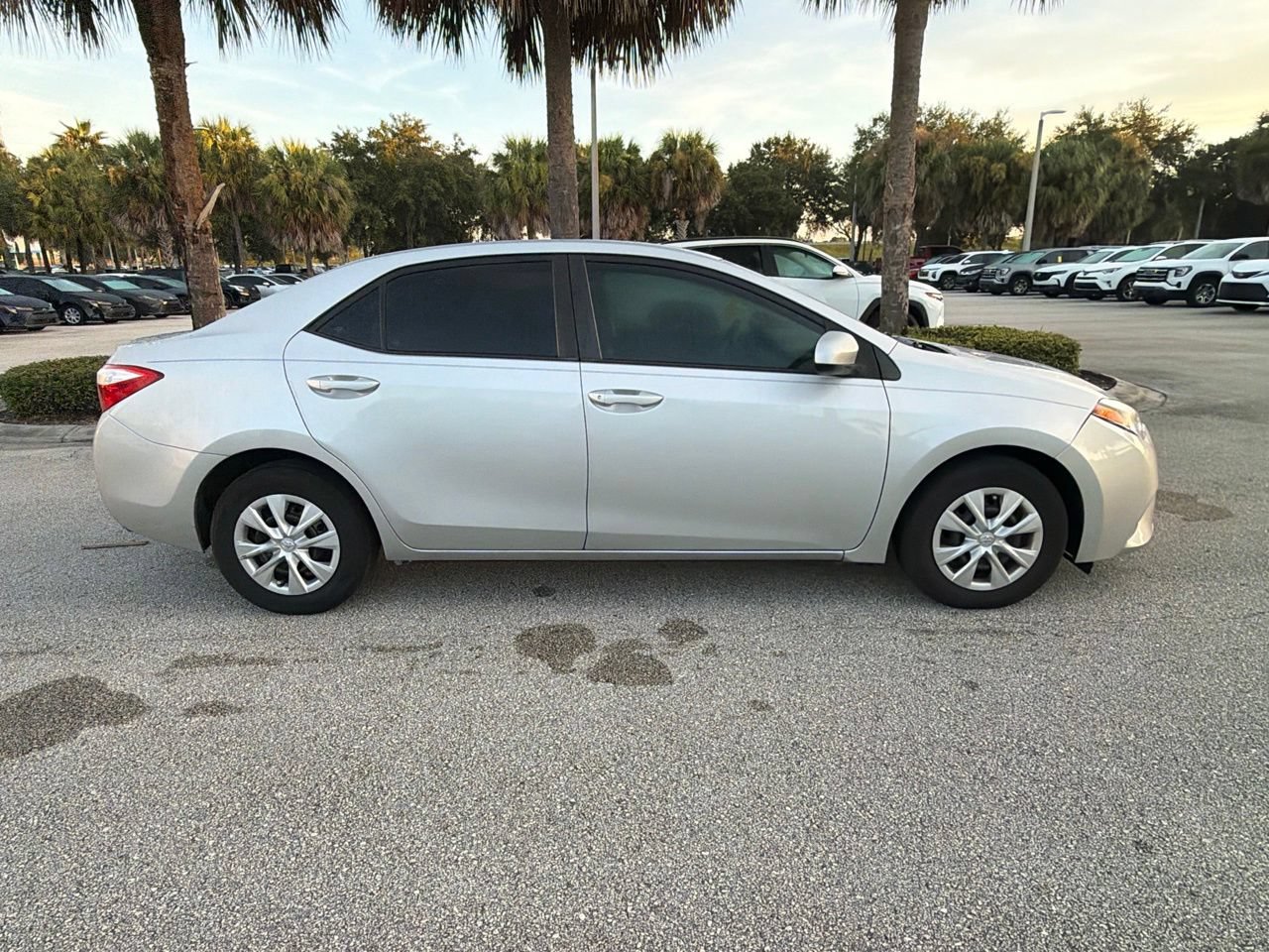 Used 2015 Toyota Corolla L FWD image 4