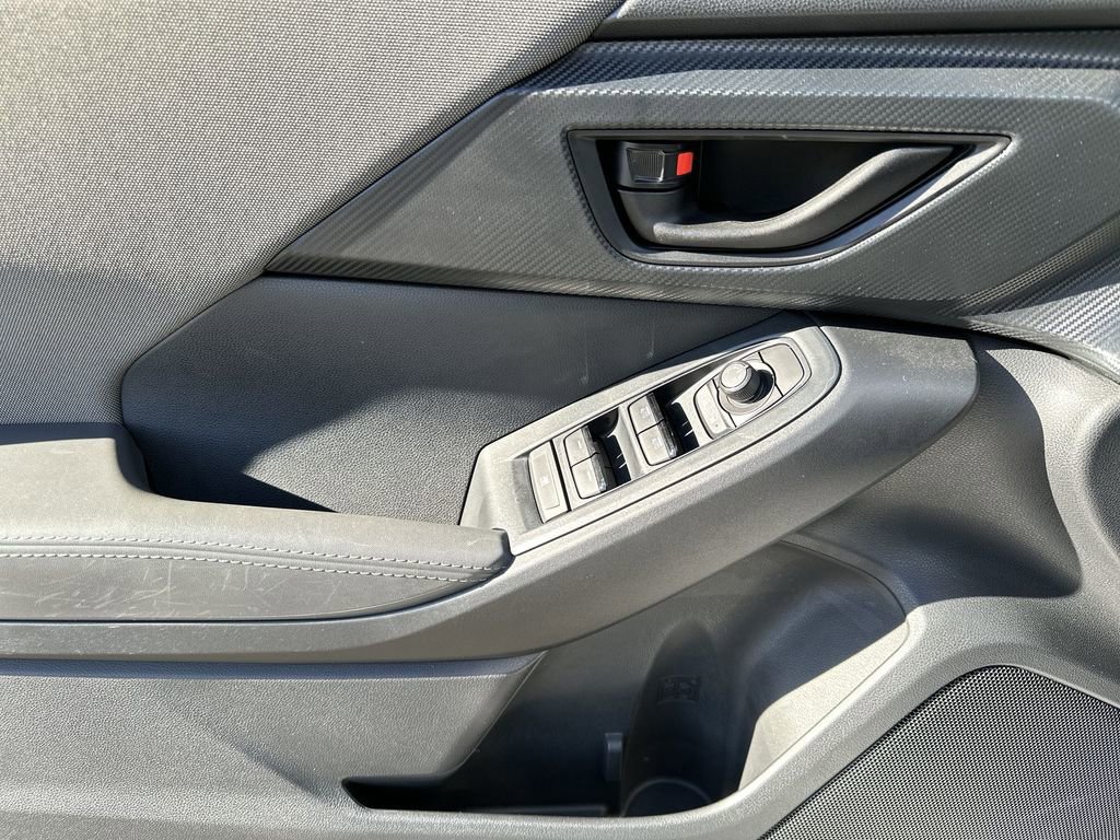 Used 2024 Subaru Crosstrek 2.0i Premium image 15