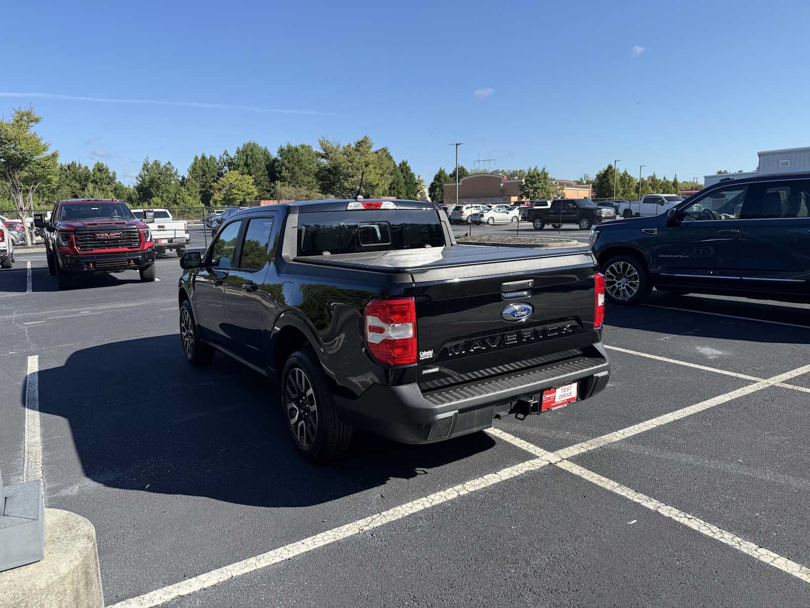 Used 2023 Ford Maverick Lariat FWD image 5