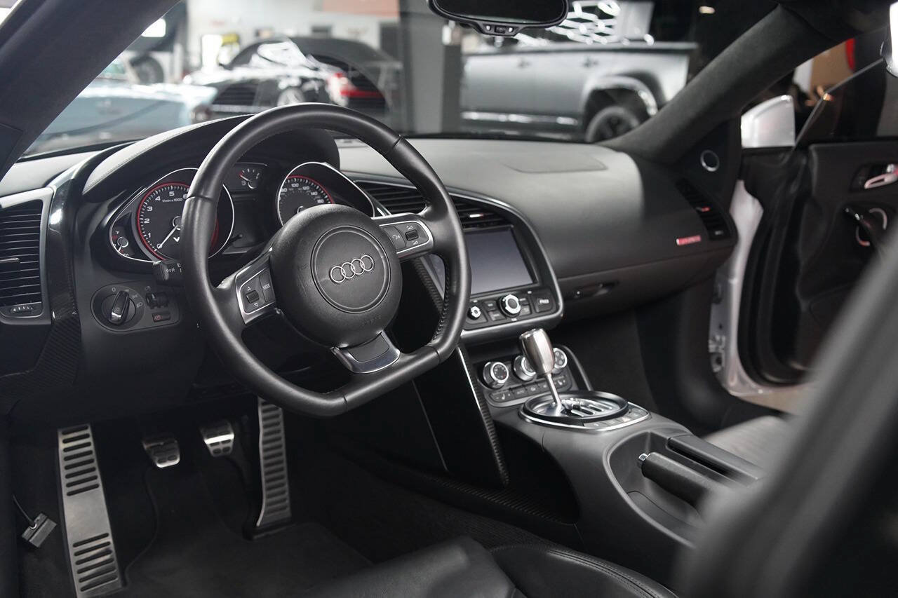 Used 2009 Audi R8 V10 AWD/4WD image 54