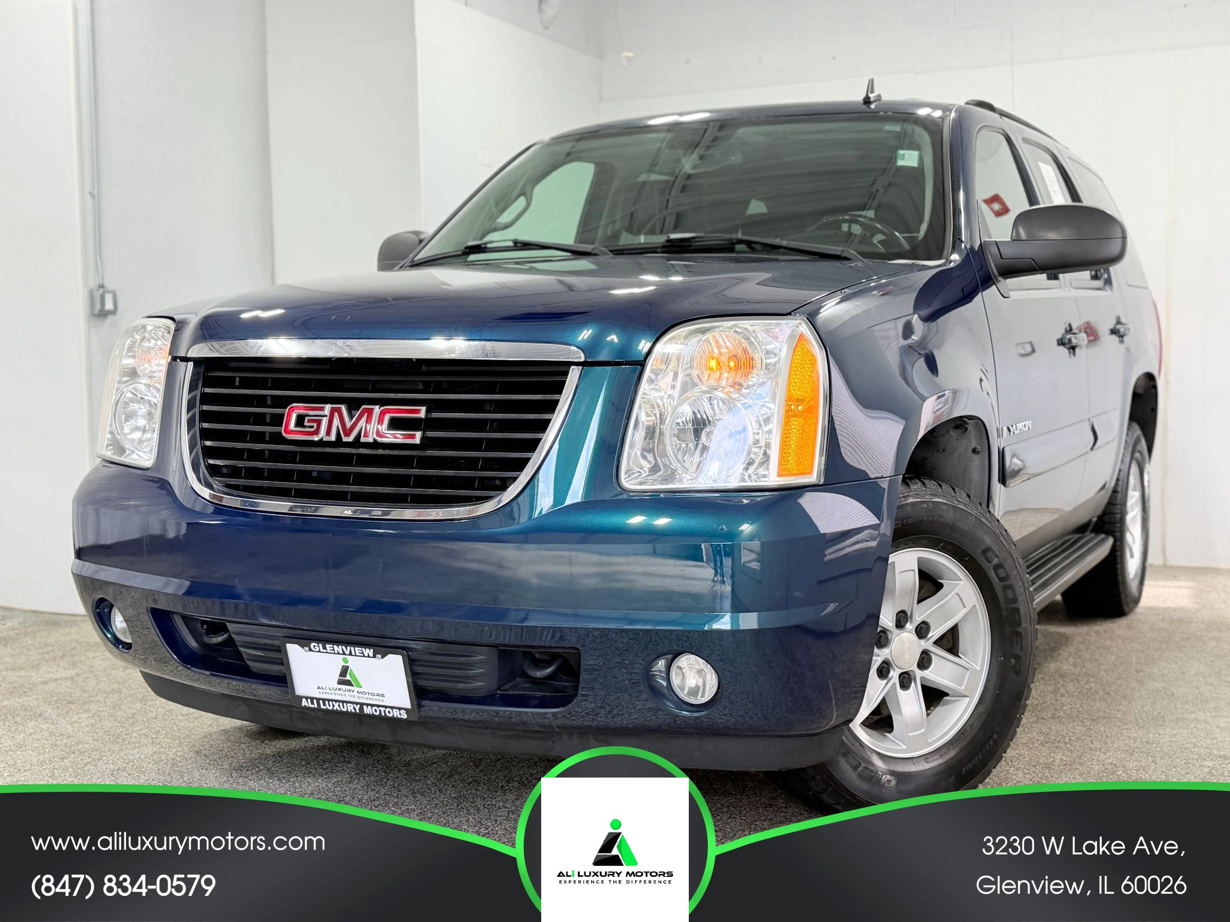Used 2007 GMC Yukon SLT w/ SLT Preferred Equipment Group AWD/4WD image 1