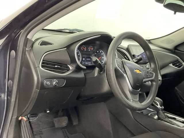 Used 2023 Chevrolet Malibu LT w/ Driver Confidence Package FWD image 12