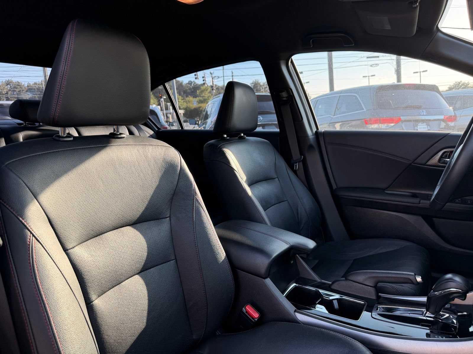 Used 2017 Honda Accord Sport Special Edition image 32