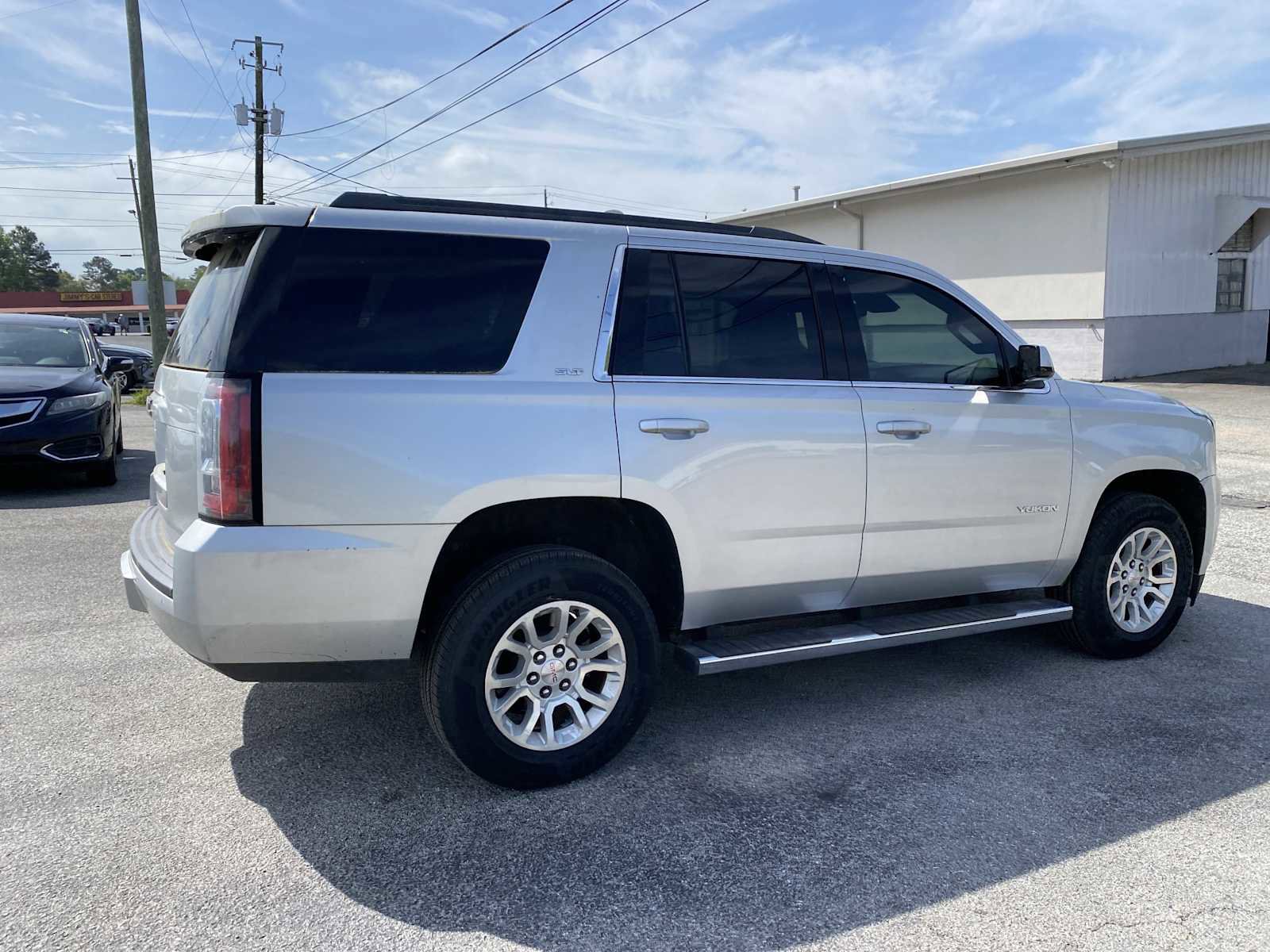 Used 2019 GMC Yukon SLT image 5
