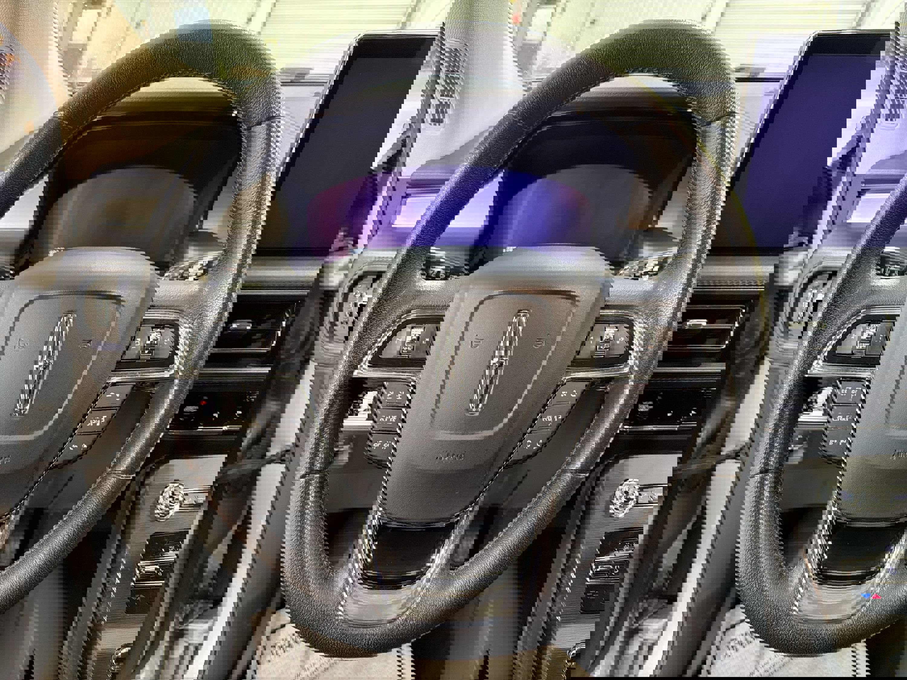 Used 2021 Lincoln Nautilus FWD image 13