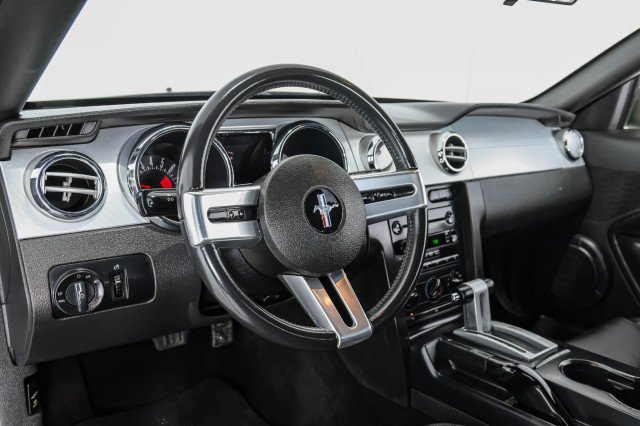 Used 2006 Ford Mustang GT RWD image 12