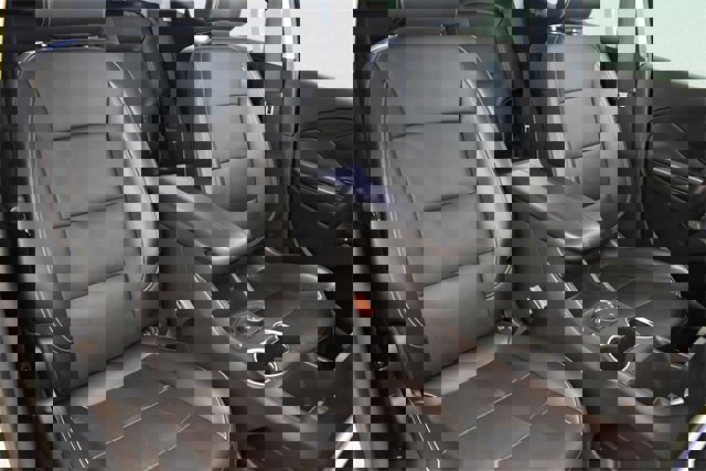 Used 2022 GMC Terrain SLT image 6