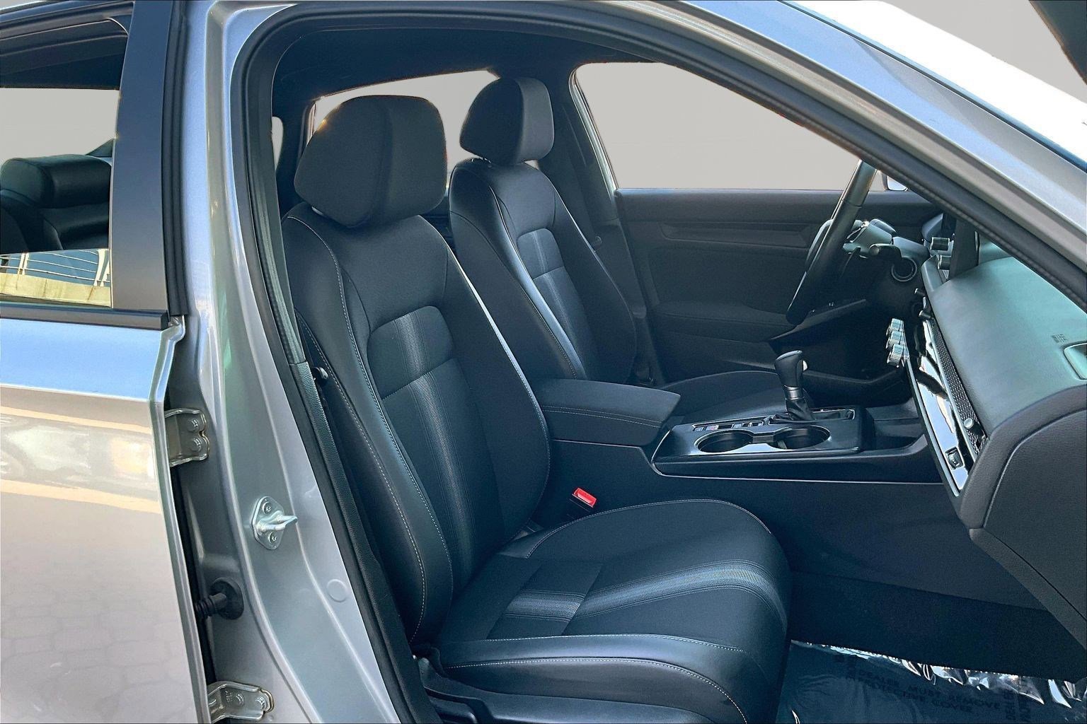 Used 2025 Honda Civic Sport image 27