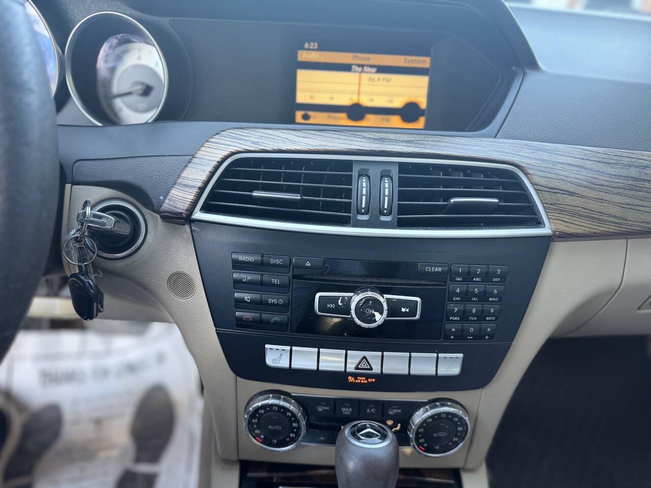 Used 2012 Mercedes-Benz C 250 Sedan image 14