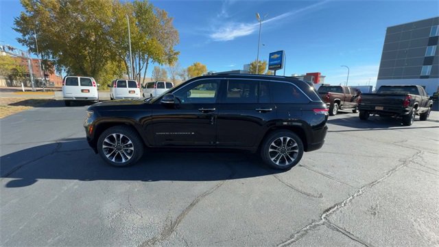 Used 2023 Jeep Grand Cherokee Overland image 5