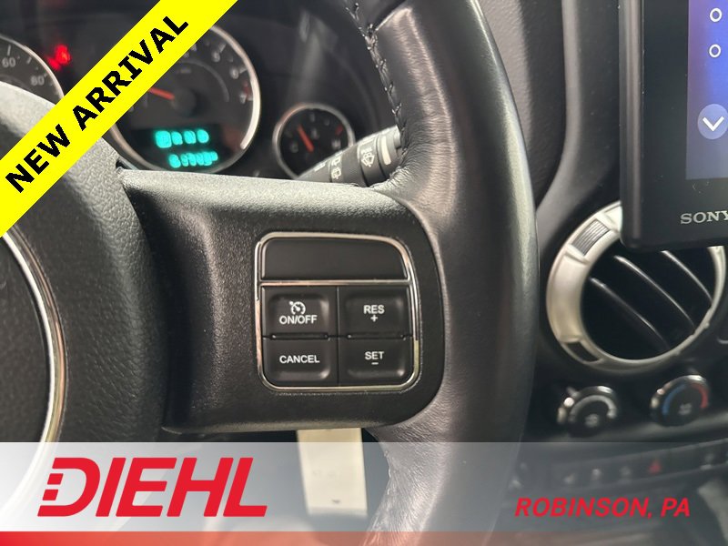 Used 2018 Jeep Wrangler Unlimited Rubicon w/ Connectivity Group image 22