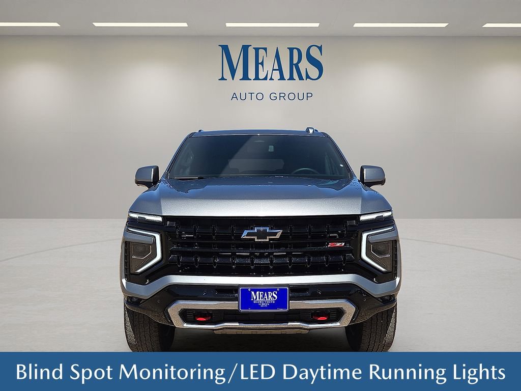 Used 2025 Chevrolet Suburban Z71 AWD/4WD image 9