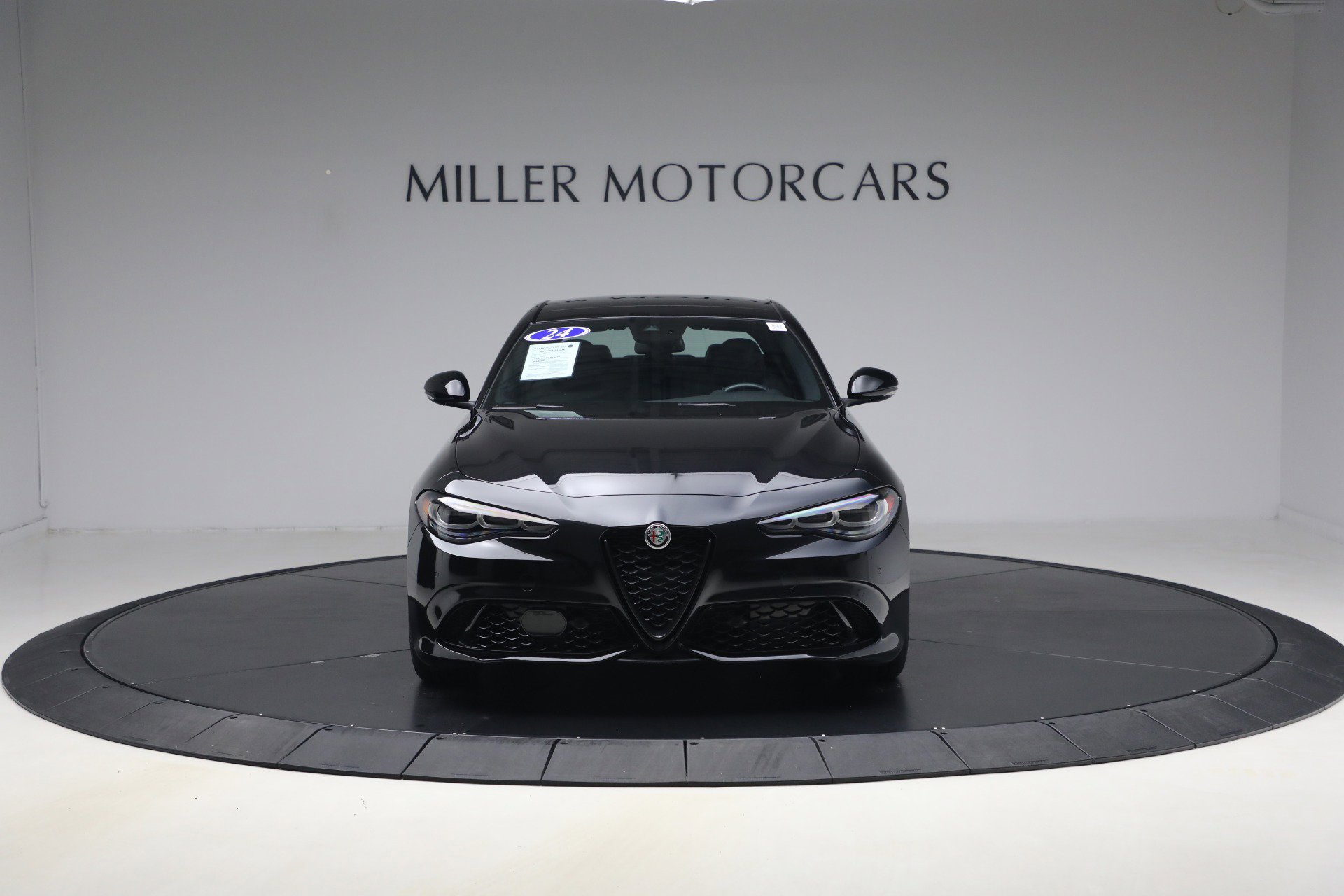Used 2024 Alfa Romeo Giulia Veloce image 12