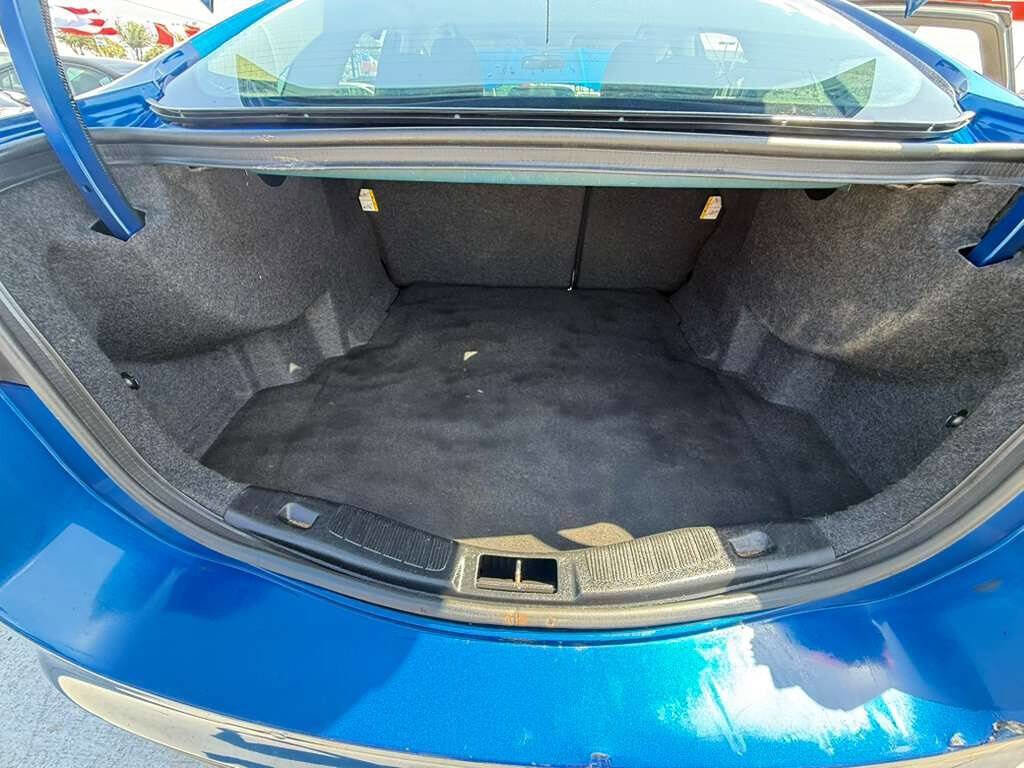 Used 2018 Ford Fusion SE w/ Fusion SE Technology Package FWD image 17