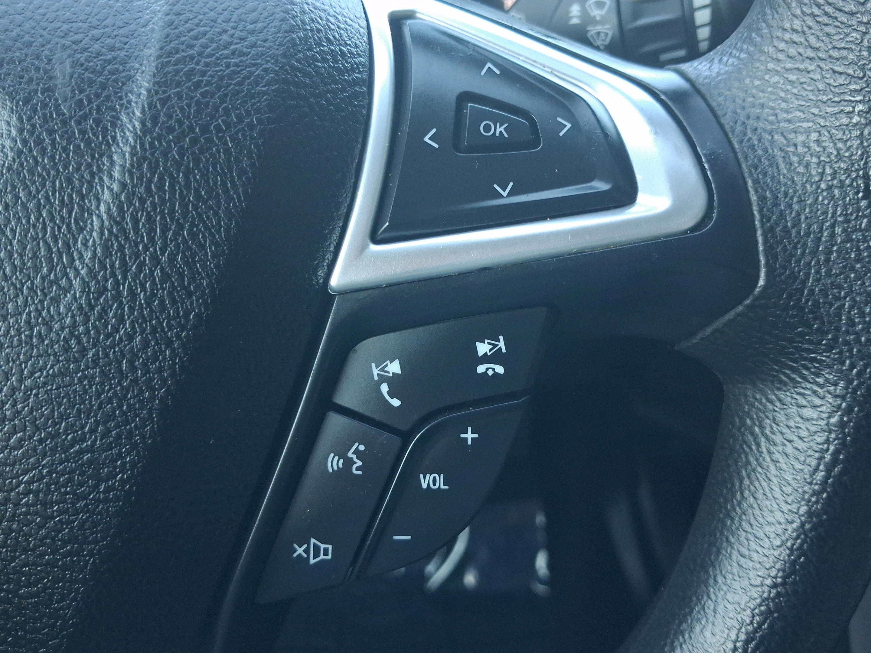 Used 2020 Ford Fusion S FWD image 21