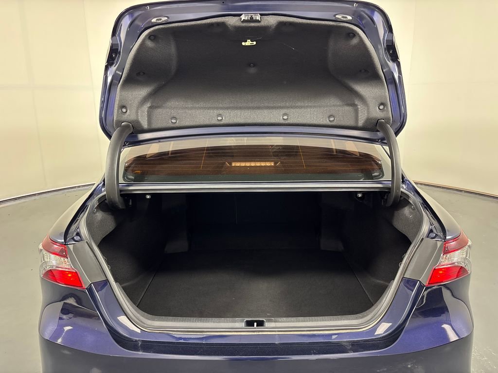 Certified 2022 Toyota Camry LE image 29