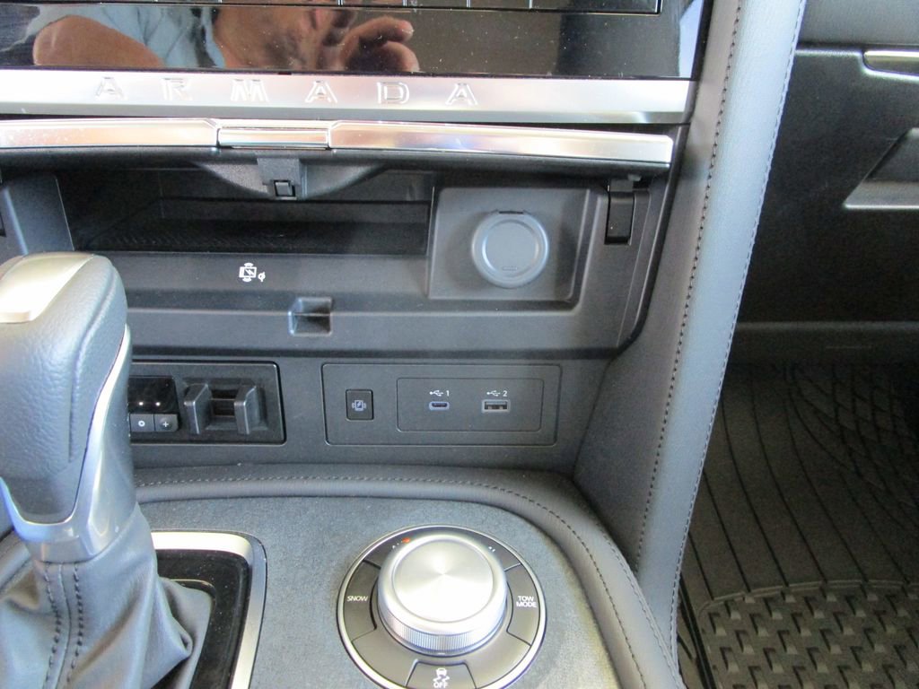 Used 2024 Nissan Armada SV w/ Cargo Package image 33