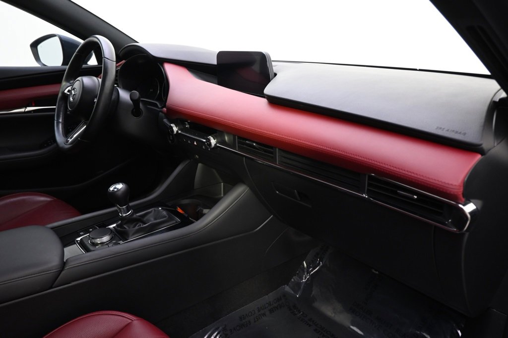 Used 2020 MAZDA MAZDA3 Hatchback w/ Premium Package image 15