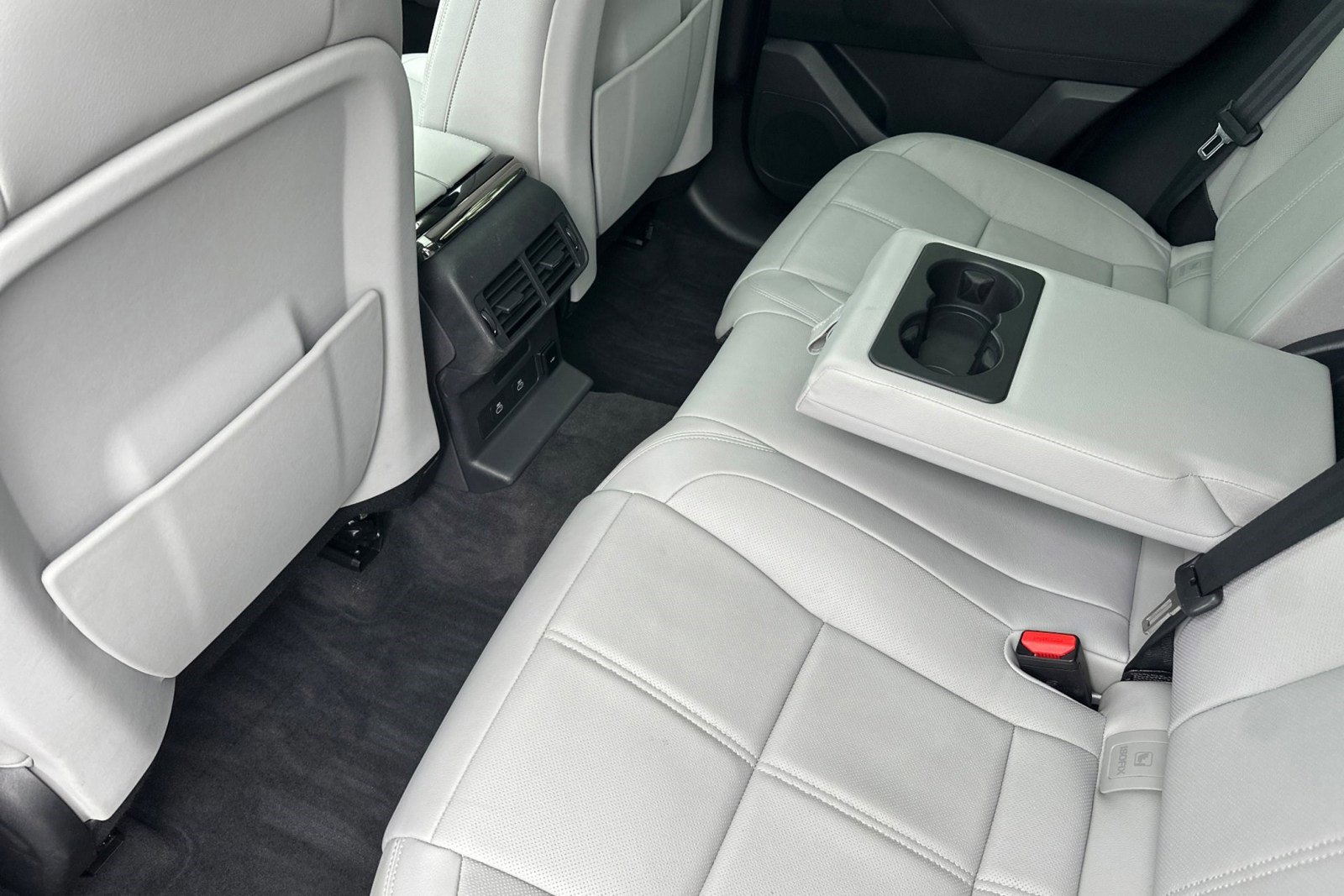 Certified 2025 Land Rover Range Rover Velar S image 26