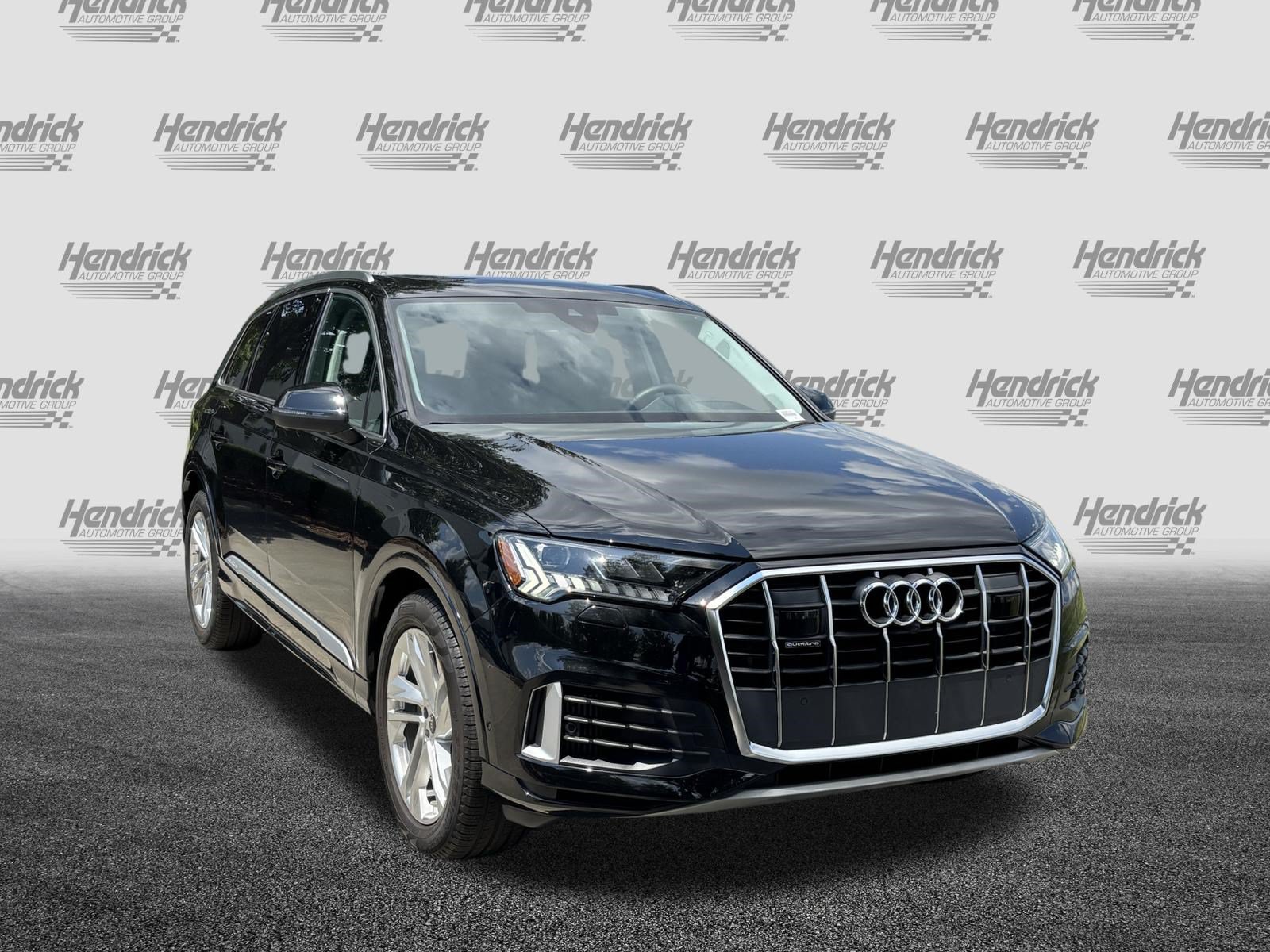 Certified 2023 Audi Q7 3.0T Prestige AWD/4WD image 2