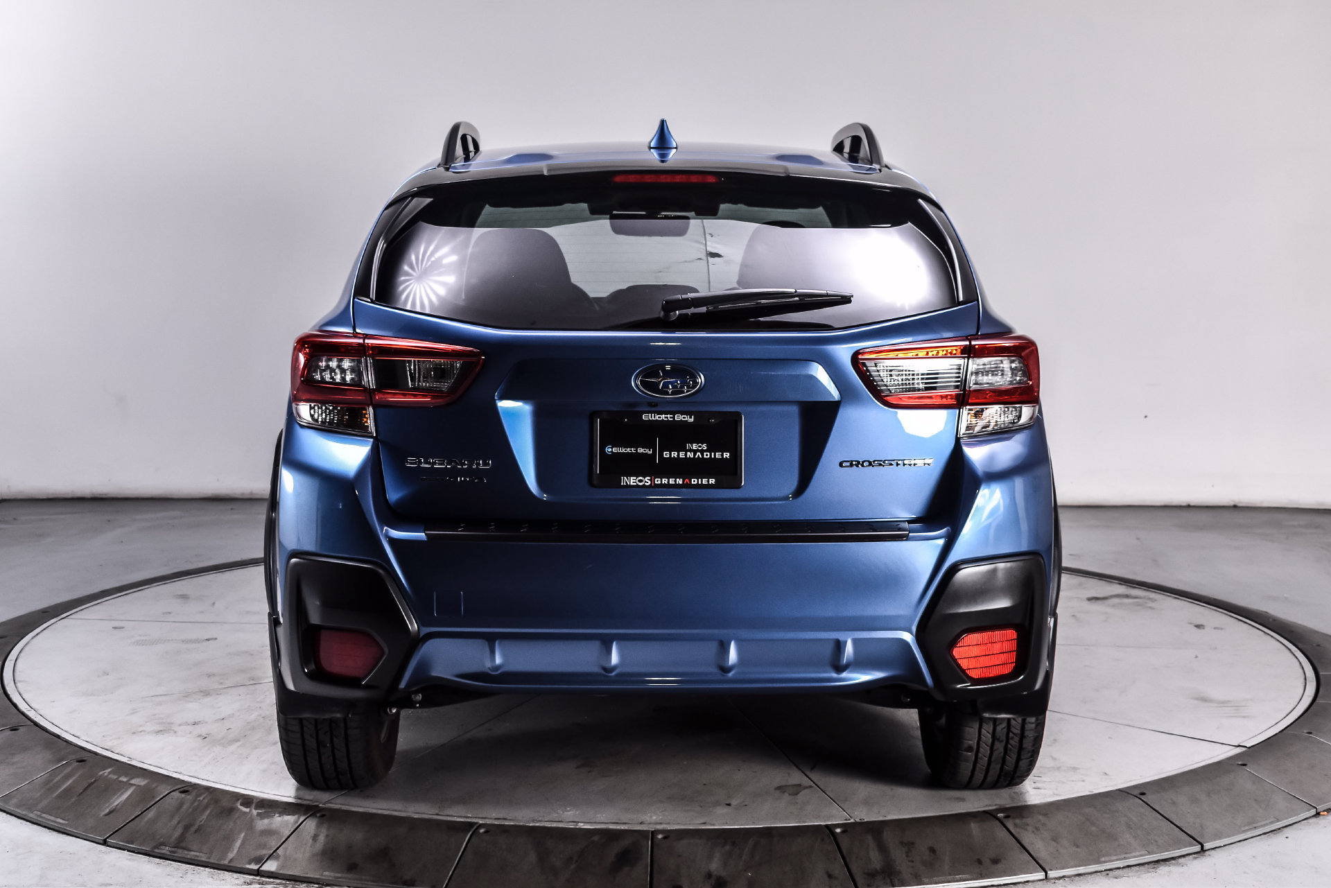 Used 2020 Subaru Crosstrek 2.0i Premium w/ Moonroof Package 2 AWD/4WD image 5