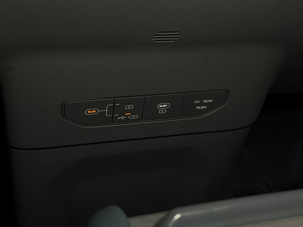 Certified 2024 Kia EV9 GT-Line AWD/4WD image 33