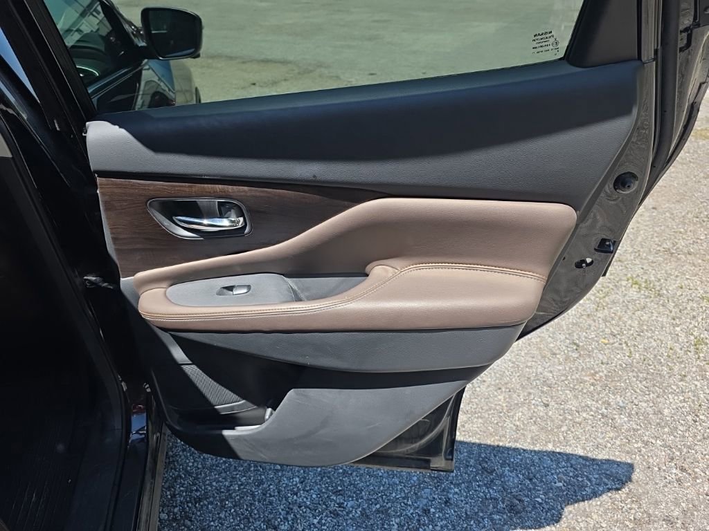 Used 2021 Nissan Murano Platinum AWD/4WD image 16