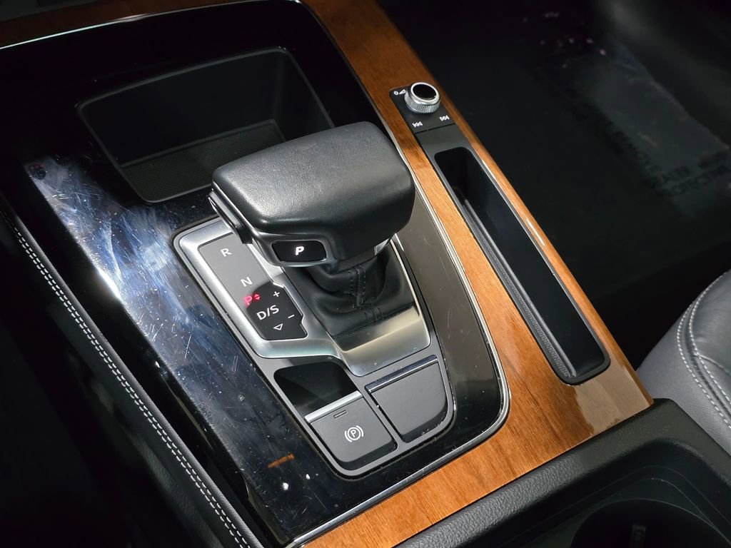 Used 2023 Audi Q5 2.0T Premium Plus AWD/4WD image 16