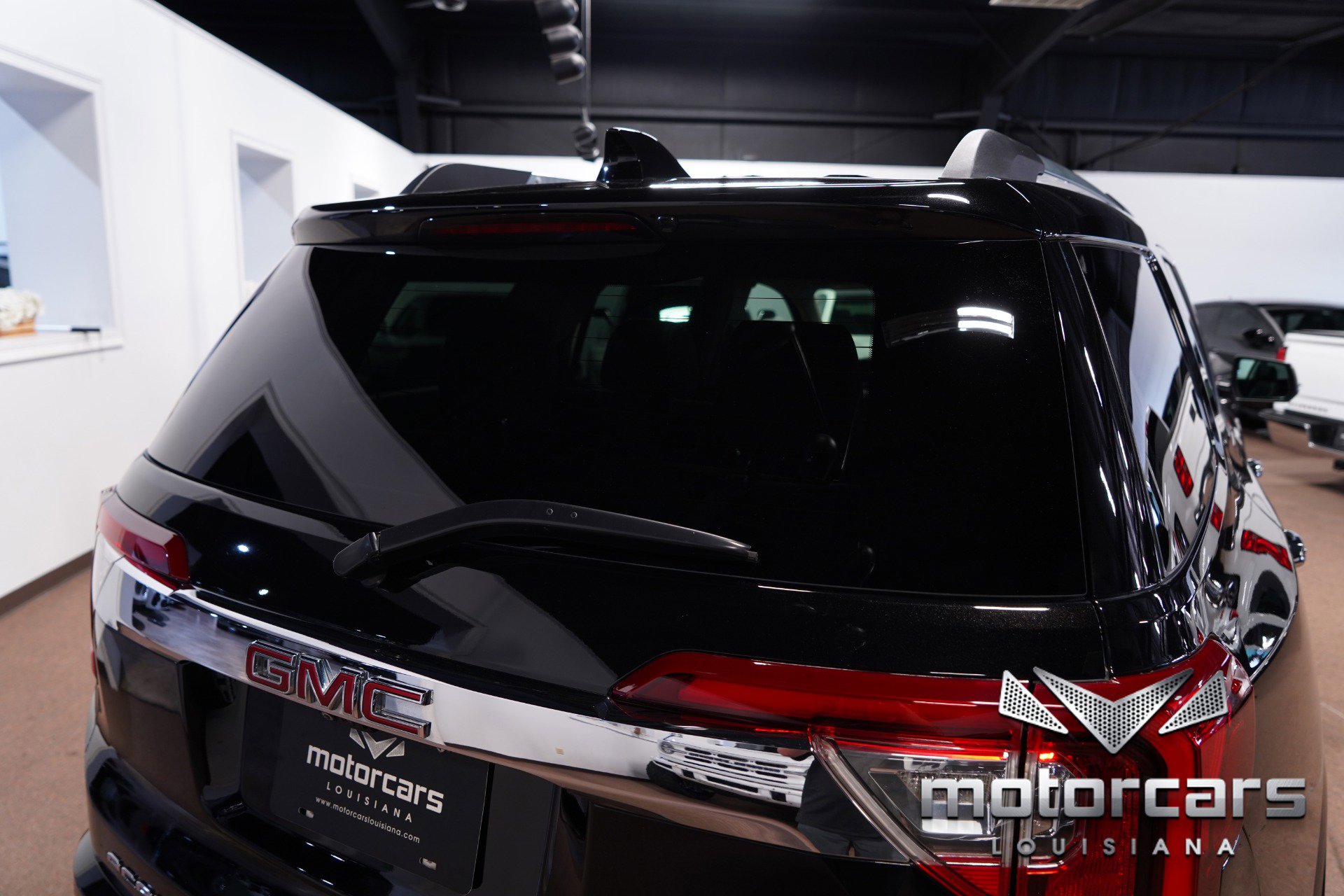 Used 2021 GMC Acadia Denali w/ Denali Technology Package image 16