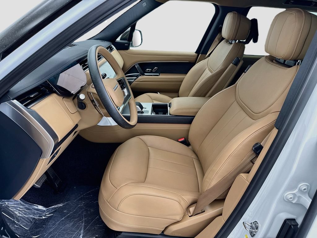 New 2026 Land Rover Range Rover Long Wheelbase SE AWD/4WD image 18