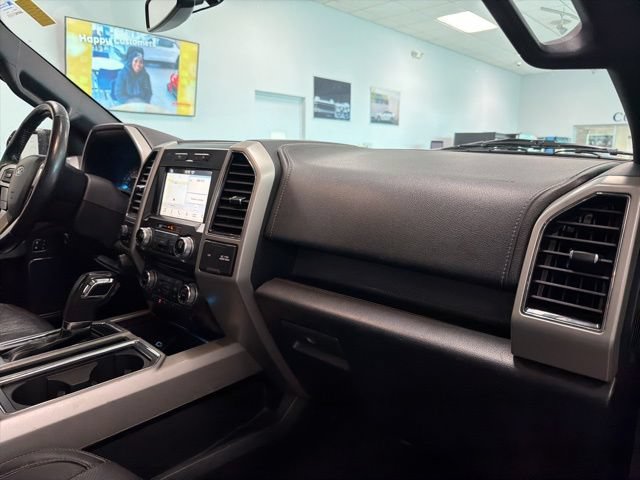 Used 2018 Ford F150 Lariat w/ Equipment Group 502A Luxury AWD/4WD image 25