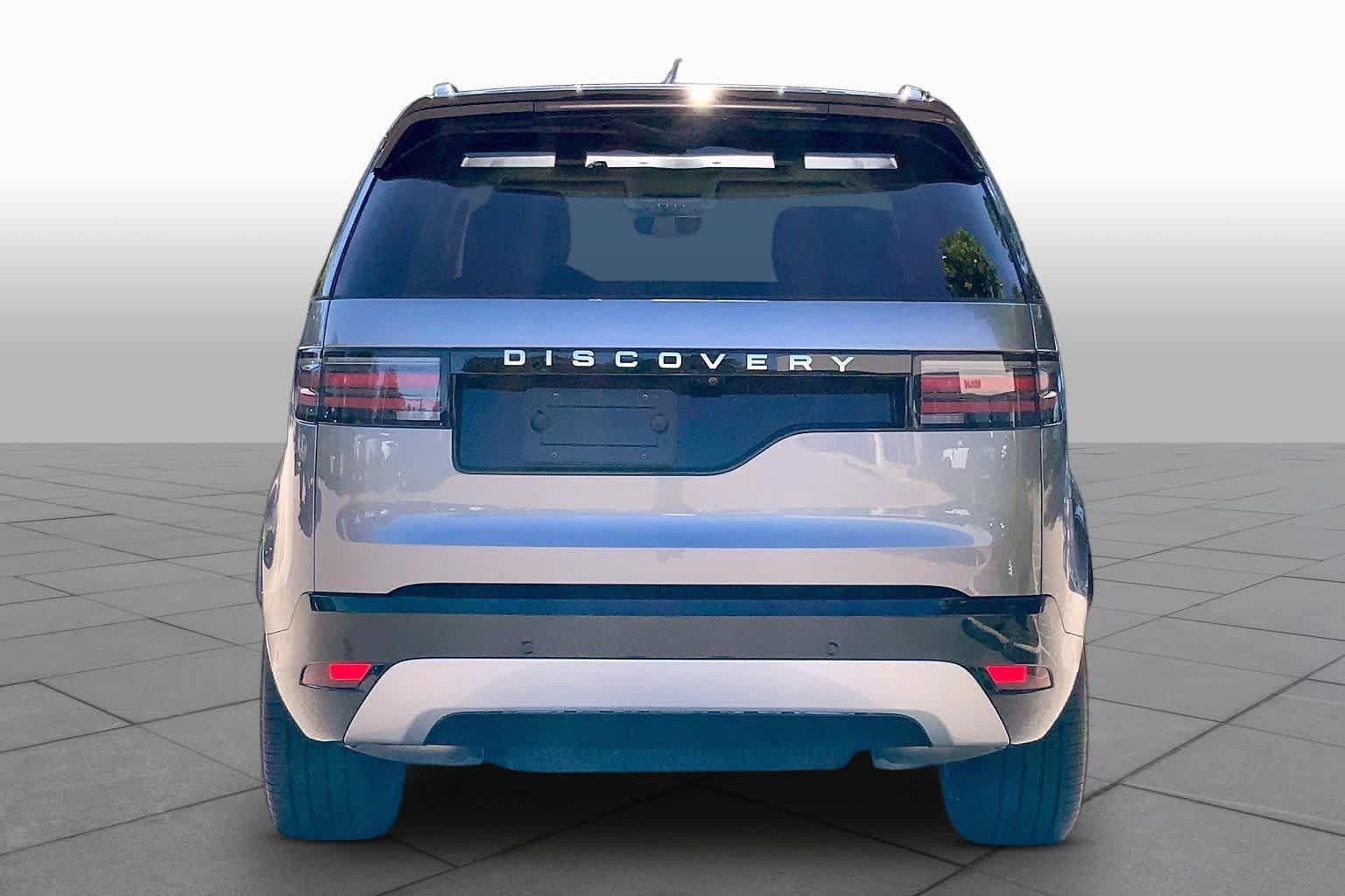 Used 2026 Land Rover Discovery Limited Edition AWD/4WD image 5