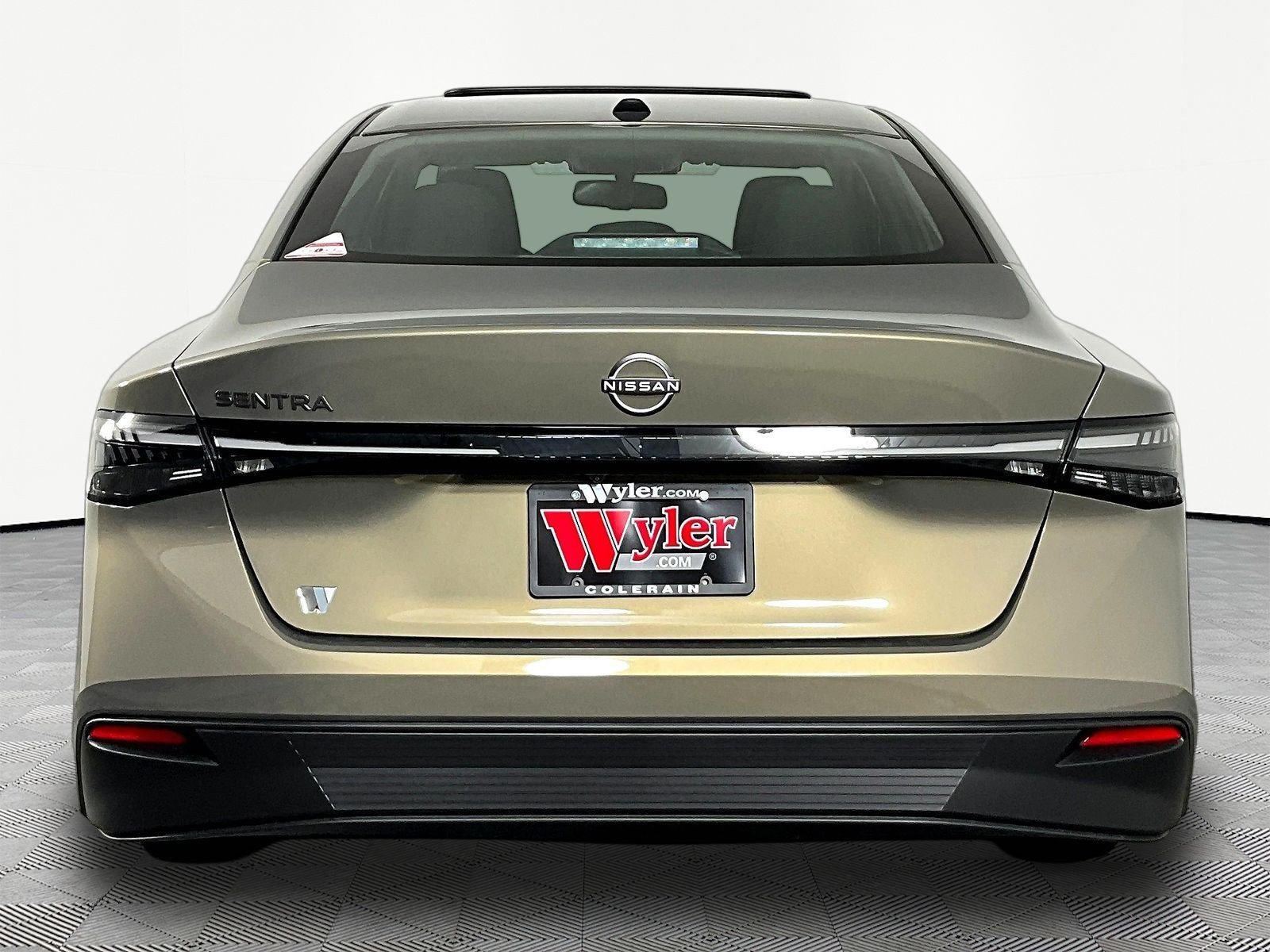 New 2026 Nissan Sentra SV w/ SV Convenience Package FWD image 5