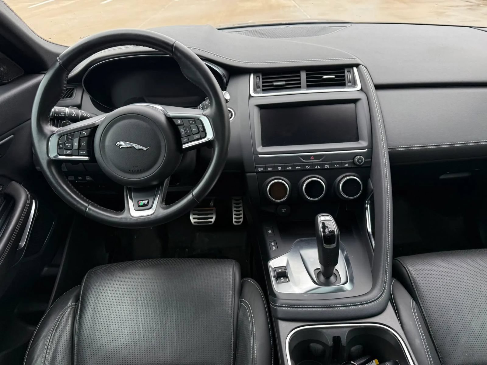 Used 2018 Jaguar E-PACE R-Dynamic HSE AWD/4WD image 13