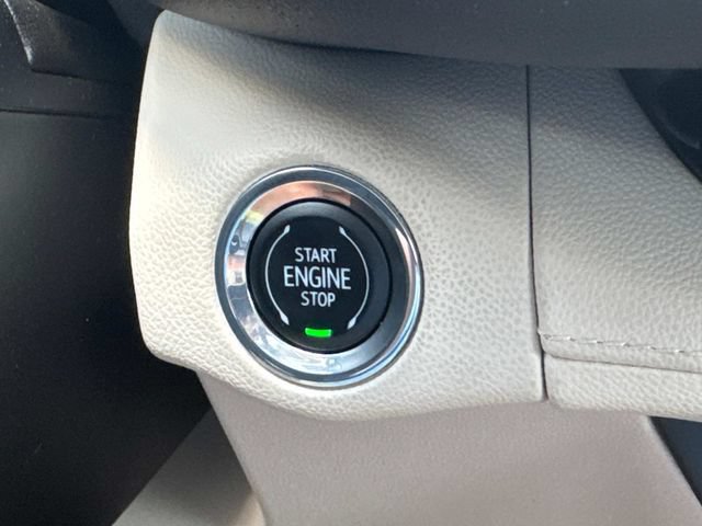 Certified 2023 Buick Envision Avenir AWD/4WD image 35