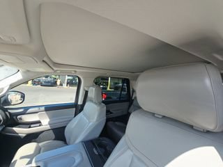 Used 2025 Ford Expedition Active AWD/4WD image 11