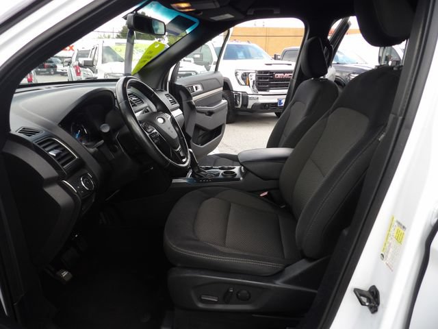 Certified 2019 Ford Explorer XLT w/ Equipment Group 201A FWD image 25