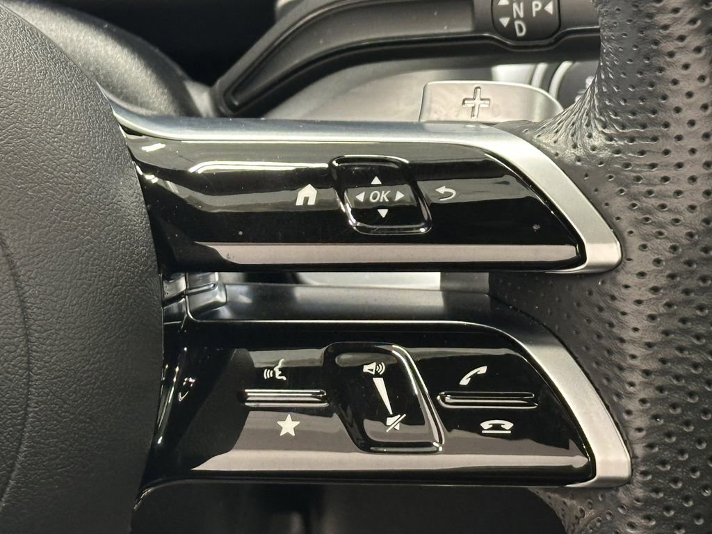 Certified 2025 Mercedes-Benz GLB 250 image 28