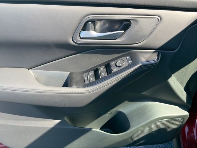 New 2026 Nissan Rogue SV image 16