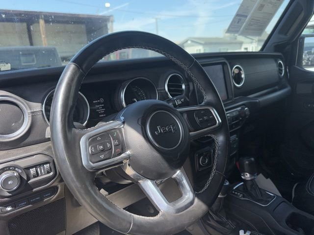 Used 2022 Jeep Wrangler Unlimited Sahara w/ Cold Weather Group AWD/4WD image 11