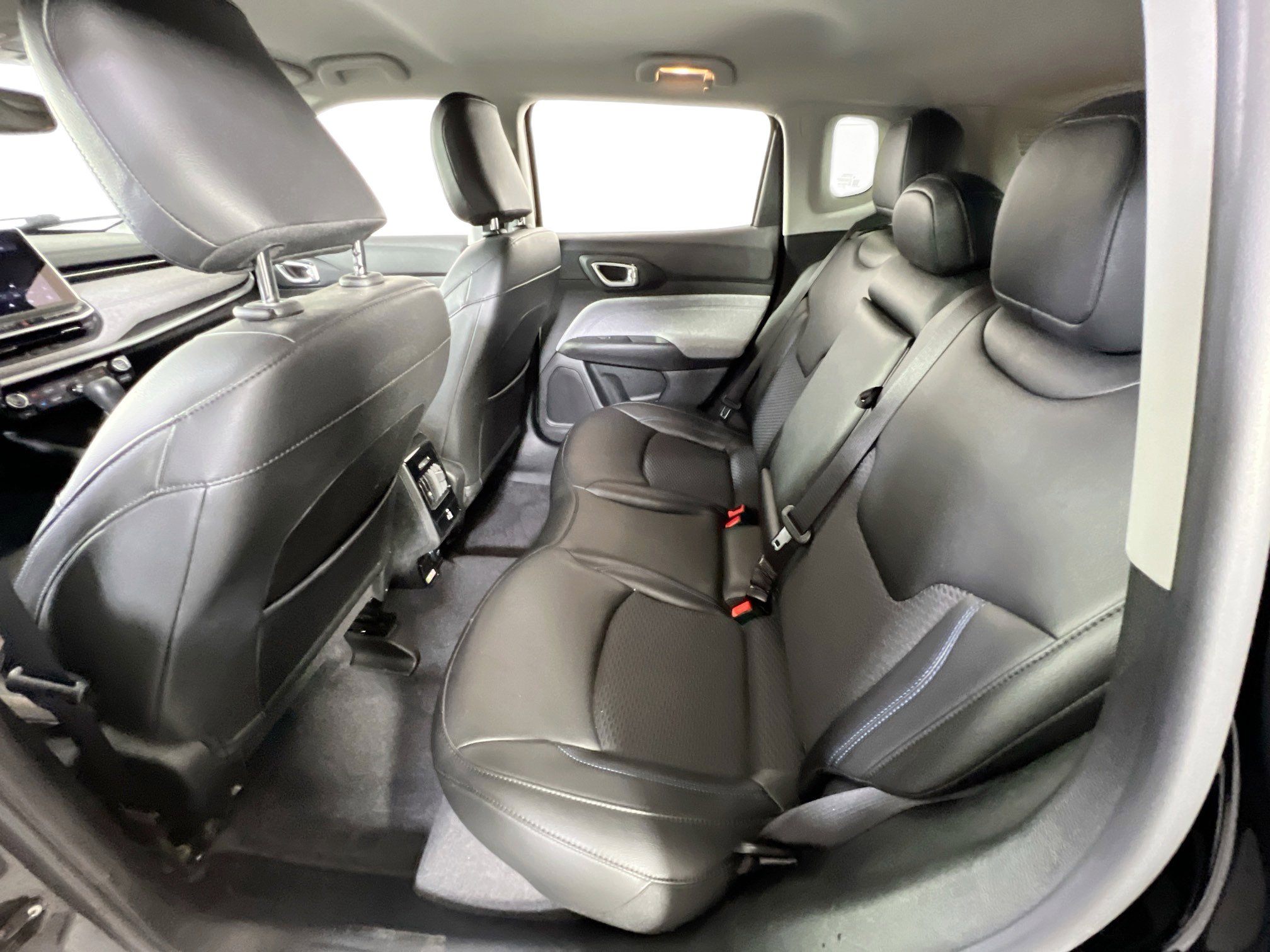 Used 2022 Jeep Compass Latitude w/ Convenience Group image 22