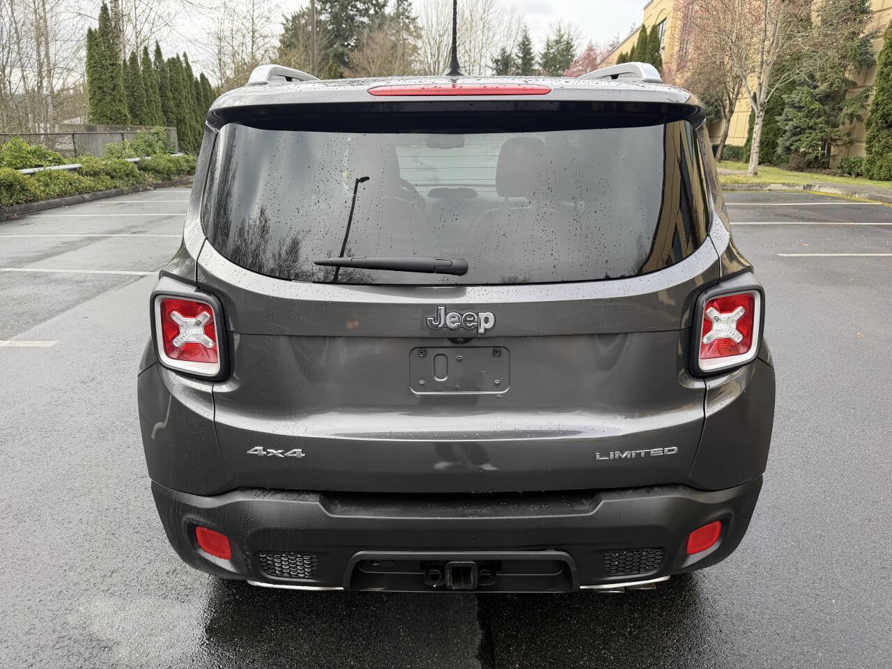 Used 2017 Jeep Renegade Limited AWD/4WD image 6