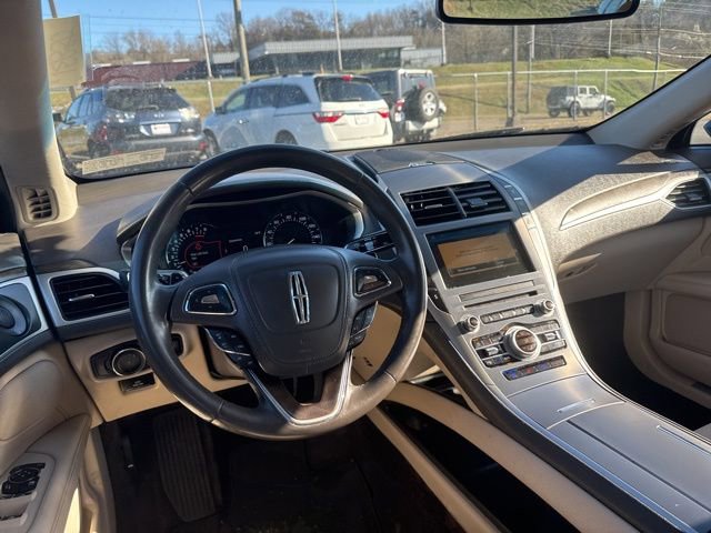 Used 2018 Lincoln MKZ Reserve FWD image 14
