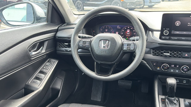 Used 2023 Honda Accord EX image 25