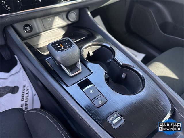 Used 2025 Nissan Rogue S image 20