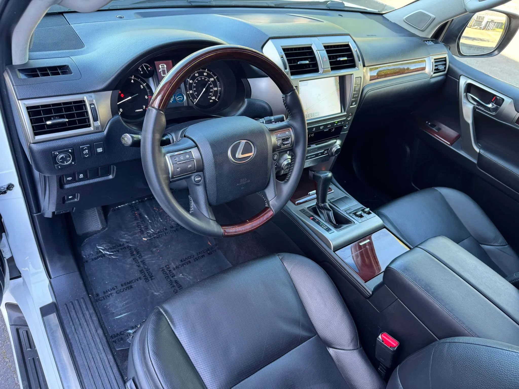 Used 2016 Lexus GX 460 w/ Premium Package AWD/4WD image 20